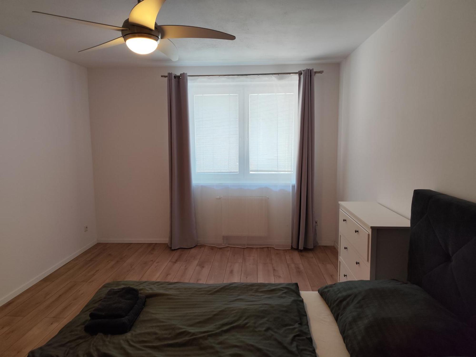 2 Room Apartment, Near Oc Galeria, Petrzalka Bratislava Exteriör bild
