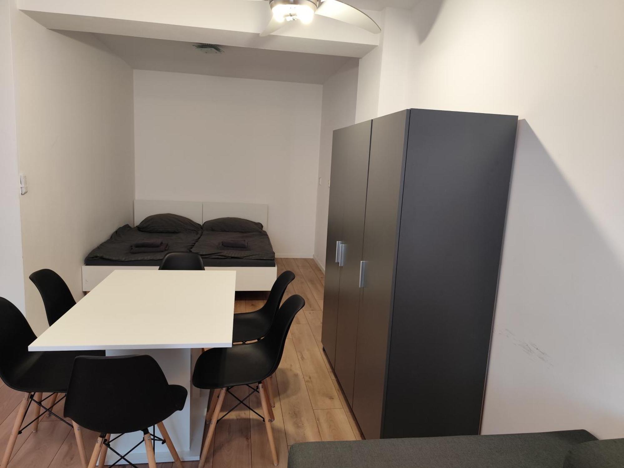 2 Room Apartment, Near Oc Galeria, Petrzalka Bratislava Exteriör bild